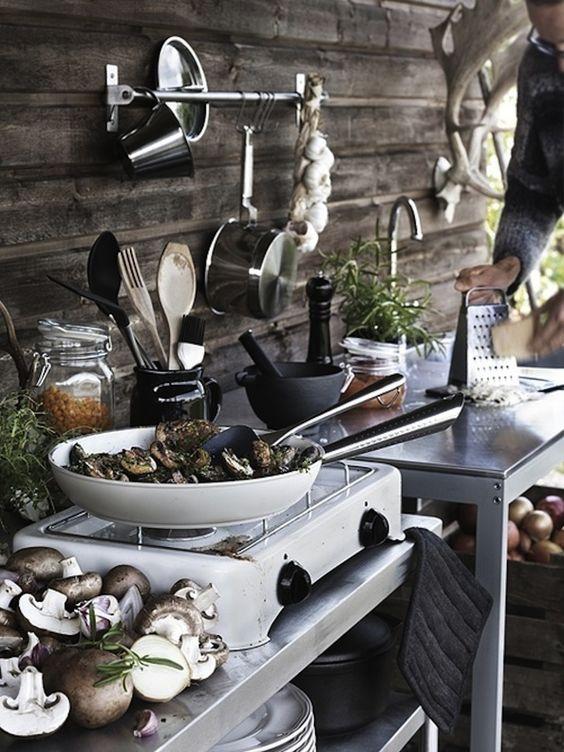 Madlavning under åben himmel